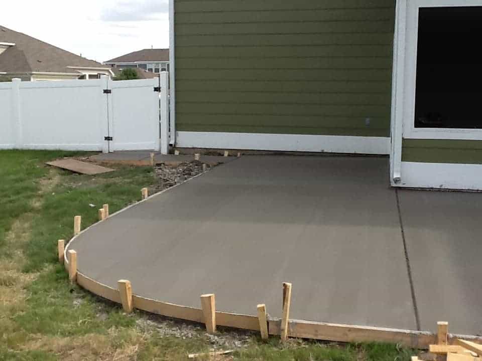 Concrete patio slab with leadwalk in McKinney, Texas