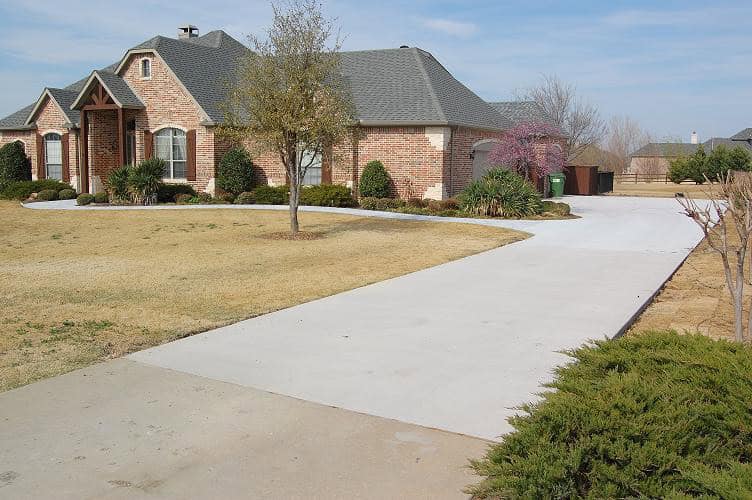 og7-gallery-009-driveway-leadwalk